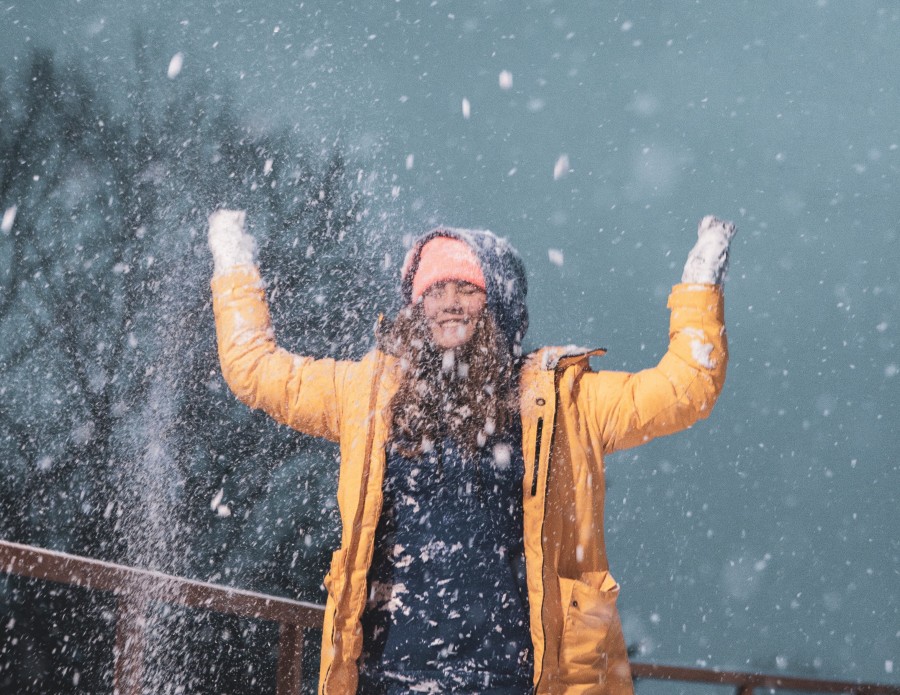 Cleaned air with snow